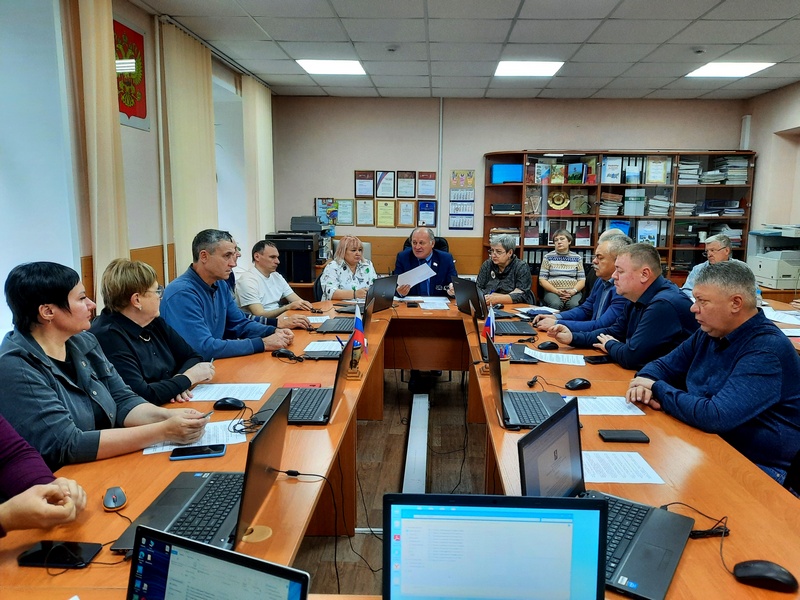 На сессии городского Совета приняты решения по десяти вопросам.