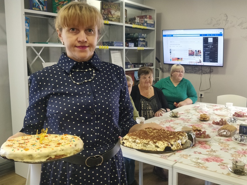 НАМ ОСЕНЬ РИФМУ НАШЕПТАЛА.