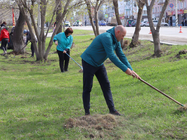 Очередной субботник. Очередной субботник.